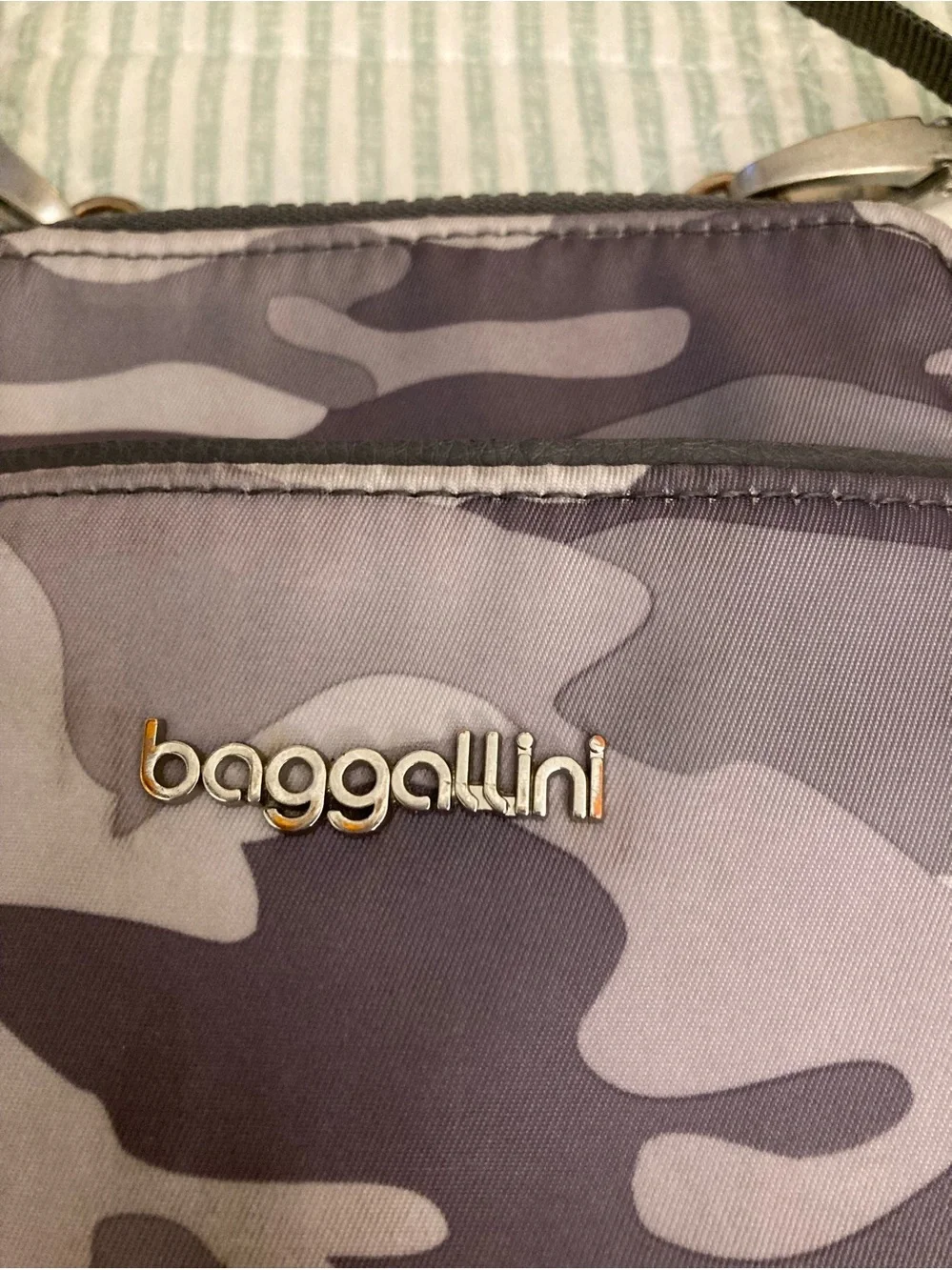 Baggallini Gray Camo Crossbody Pouch